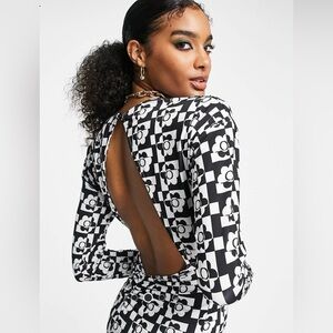 Drape neck Long sleeve maxi in monochrome retro